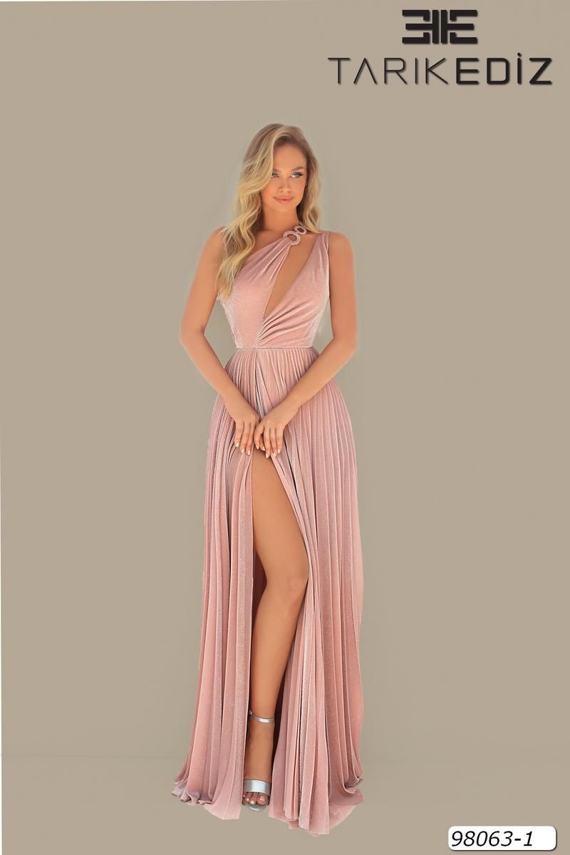 Style 98063 Tarik Ediz Size 10 Prom Plunge Velvet Light Pink Side Slit Dress on Queenly