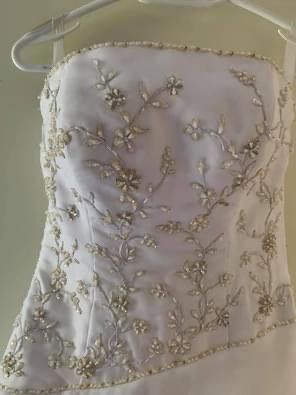 Size 6 Wedding Strapless Sequined White Dress With Train on Queenly