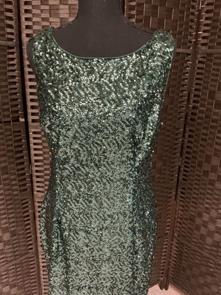 Size 12 Sequined Green Cocktail Dress on Queenly