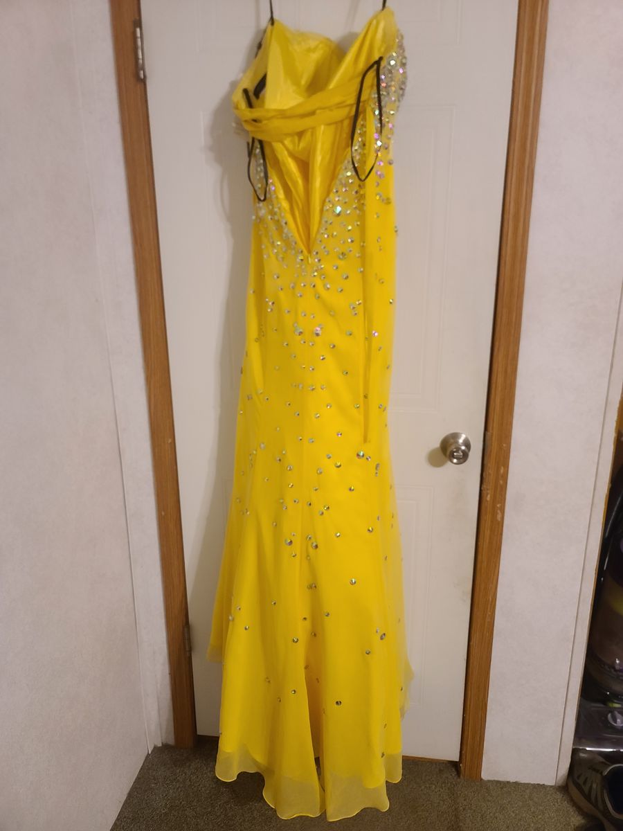 Alyce Paris Size 6 Prom Yellow A-line Dress on Queenly