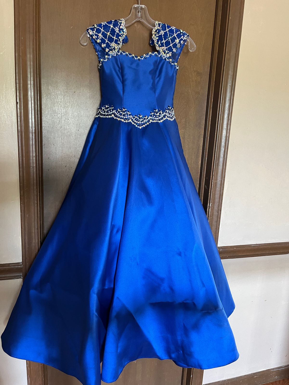 Ritzee Girls Size 4 Blue Ball Gown on Queenly