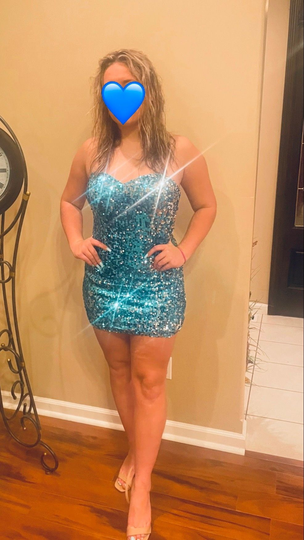 Alyce Size 6 Sequined Blue Cocktail Dress on Queenly