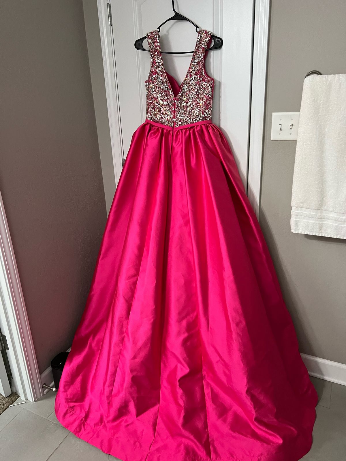 Size 10 Prom Sequined Hot Pink Dress With Train on Queenly
