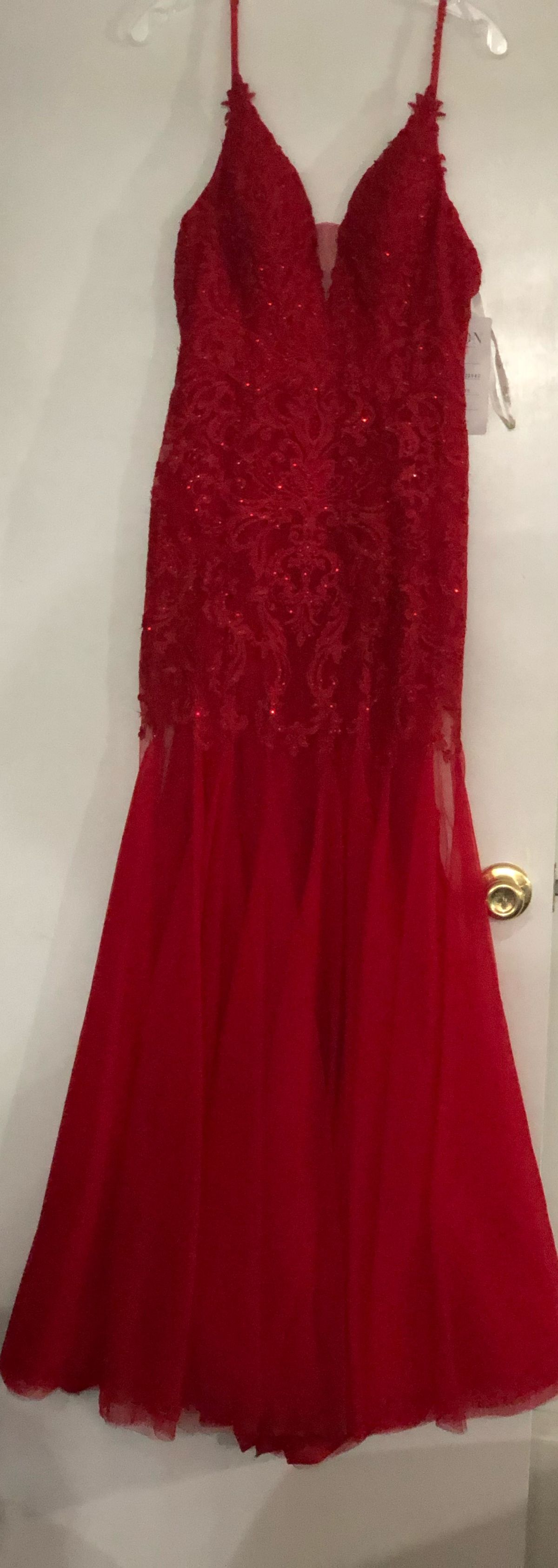 Ellie Wilde Size 2 Red Mermaid Dress on Queenly