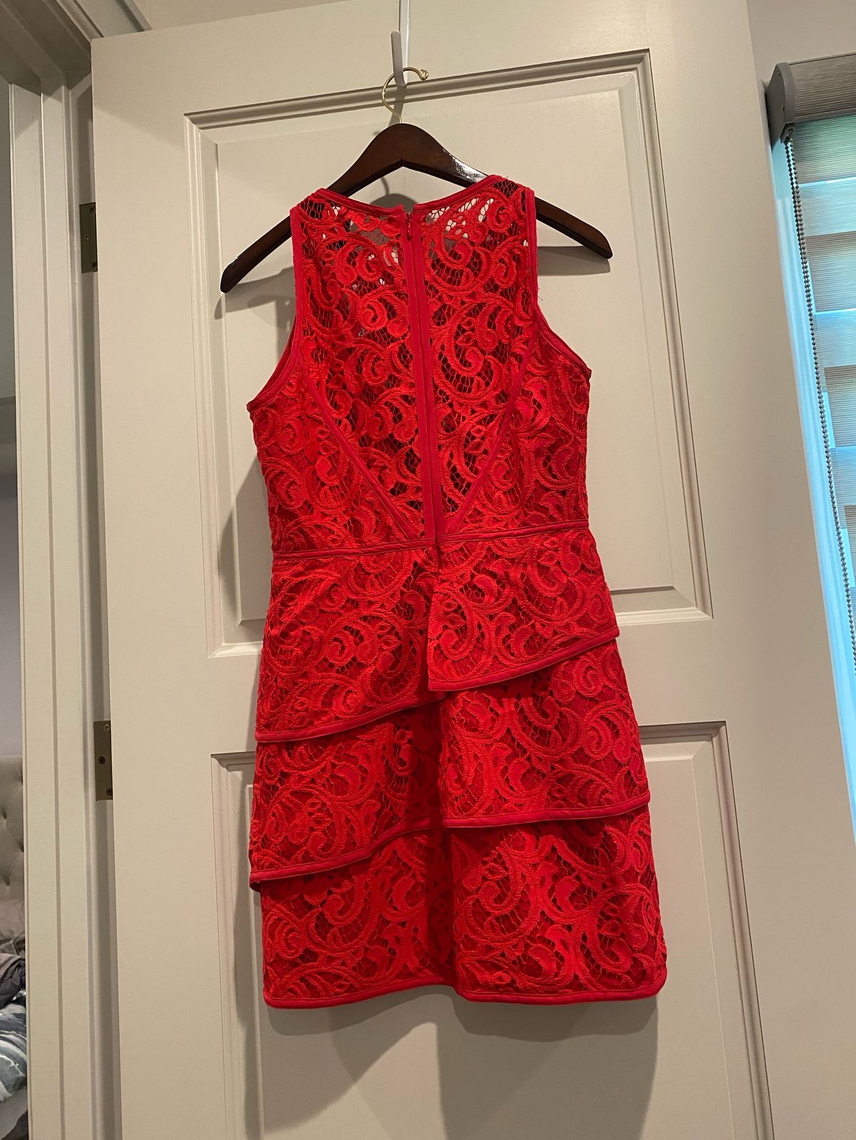 BCBGMAXAZRIA Size 4 Homecoming Red Cocktail Dress on Queenly