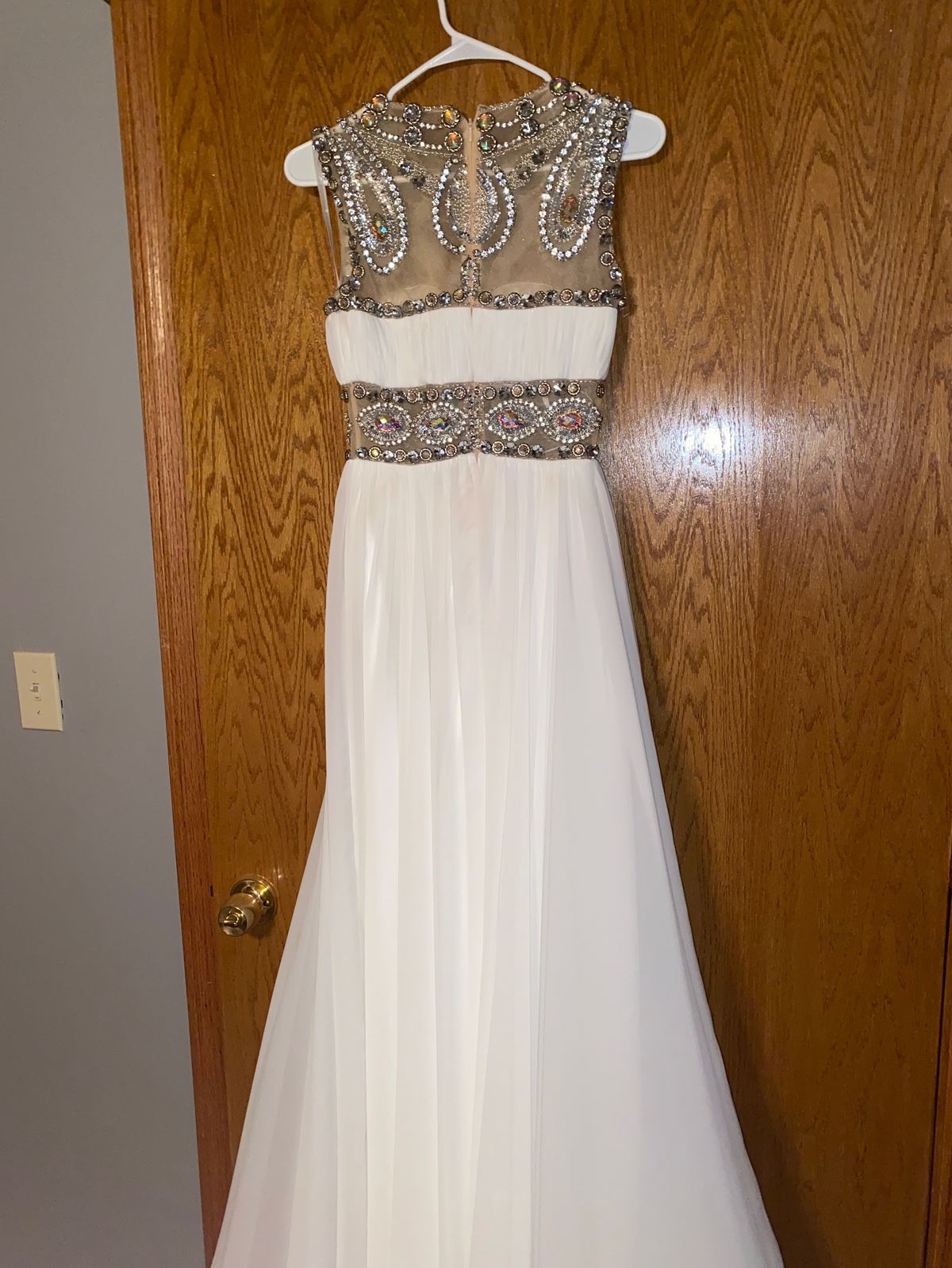 Johnathan Kayne Size 2 Pageant White Floor Length Maxi on Queenly