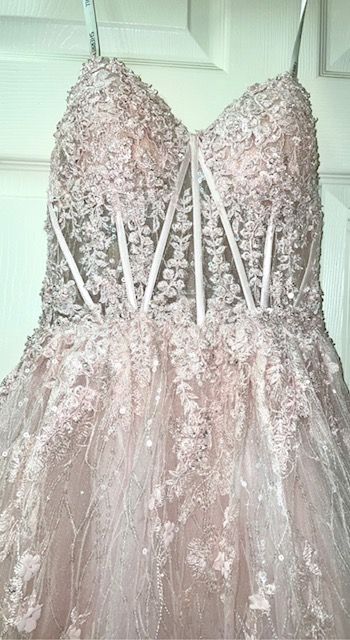 Style 54305 Sherri Hill Size 4 Wedding Lace Light Pink Ball Gown on Queenly