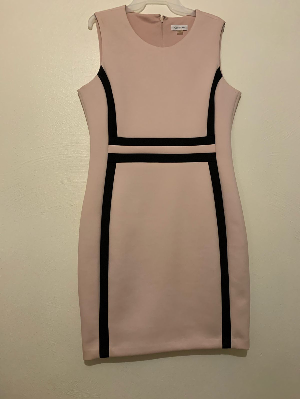 Calvin Klein Size 14 Nude Cocktail Dress on Queenly