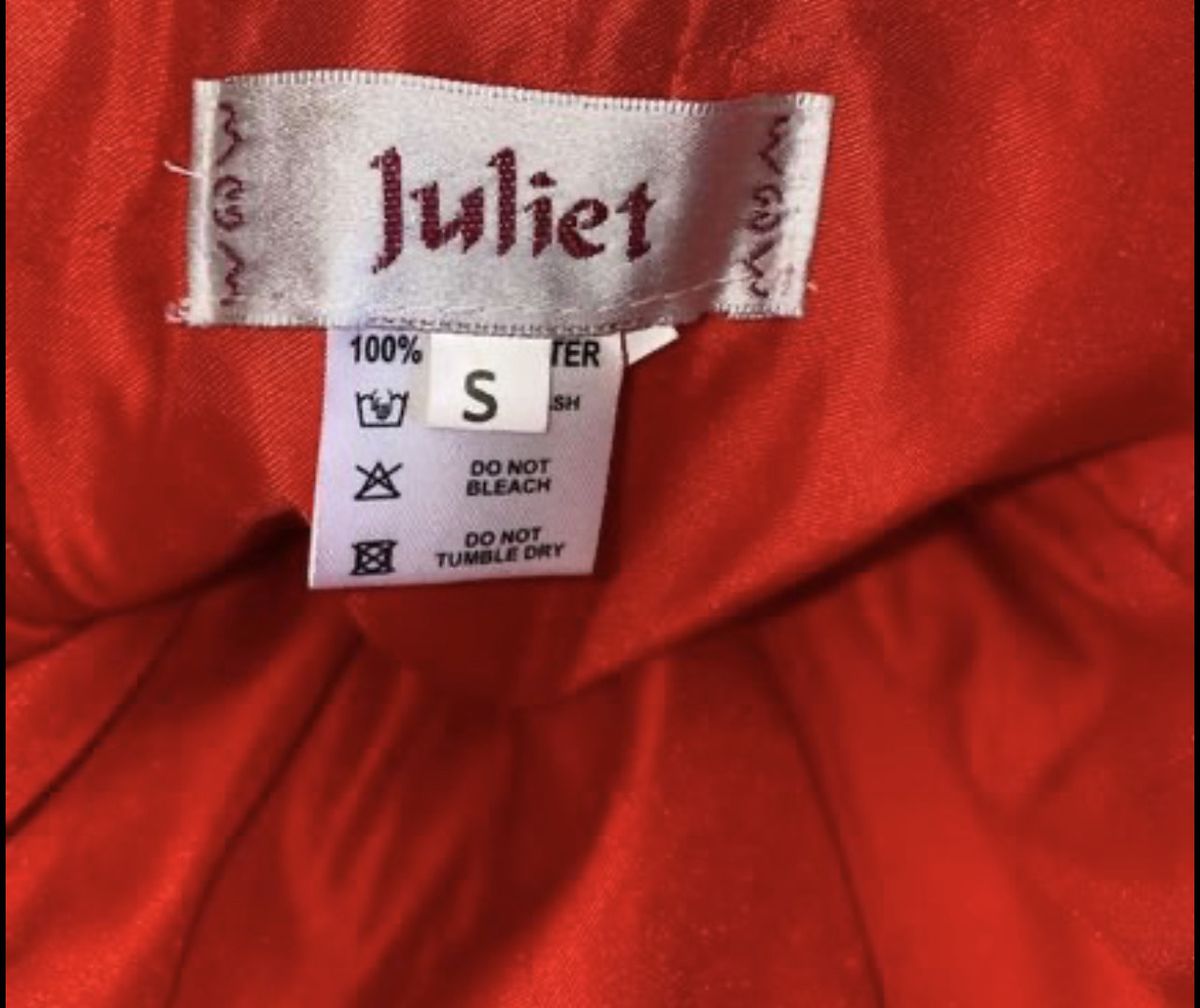 Juliet Size 6 Prom Red Ball Gown on Queenly