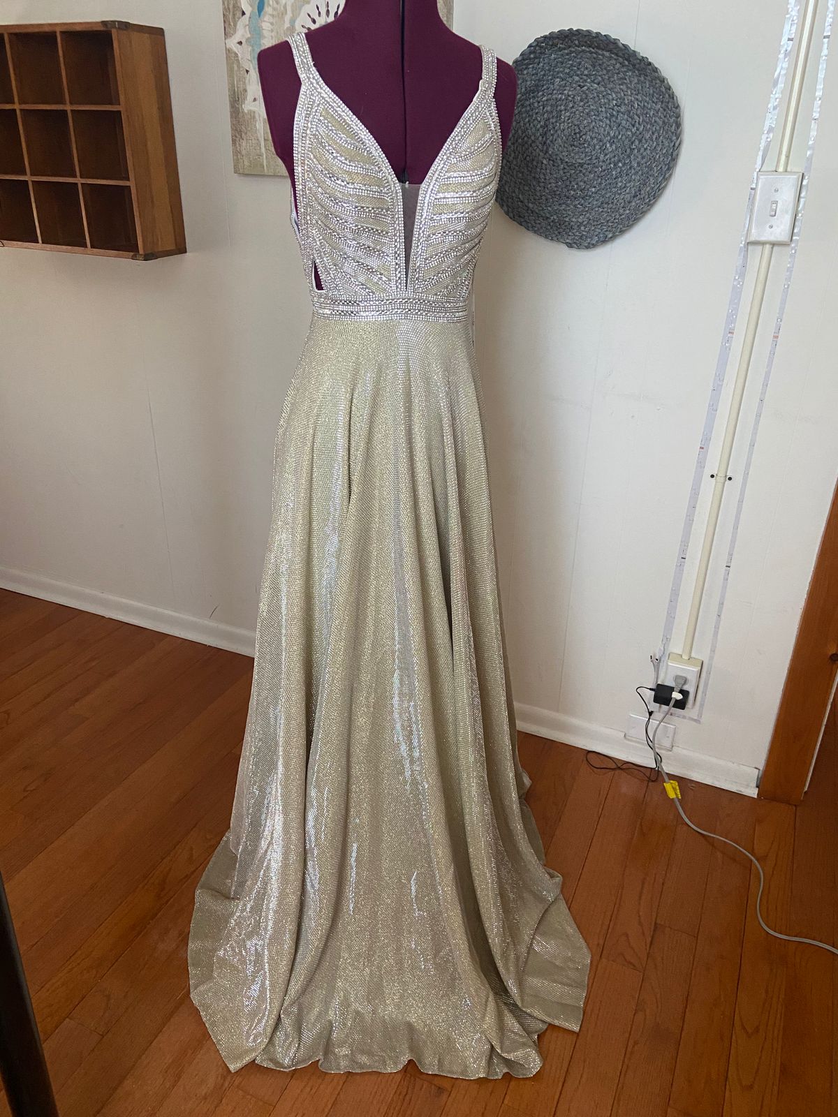 Style 67648 Jovani Size 2 Prom Plunge Gold A-line Dress on Queenly