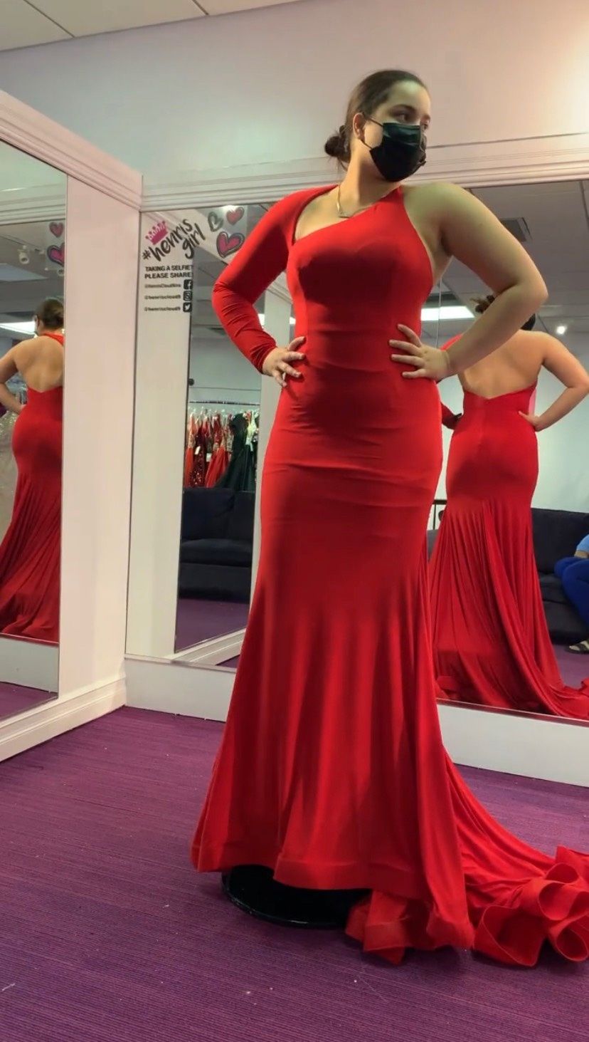 Jovani Size 6 Prom Red Mermaid Dress on Queenly