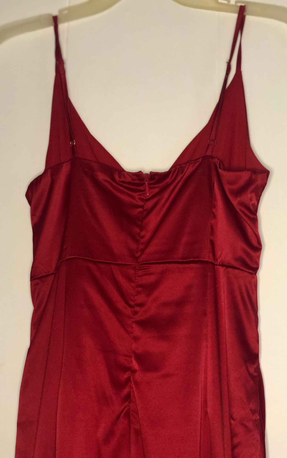Ricarica Size 2 Satin Red Side Slit Dress on Queenly