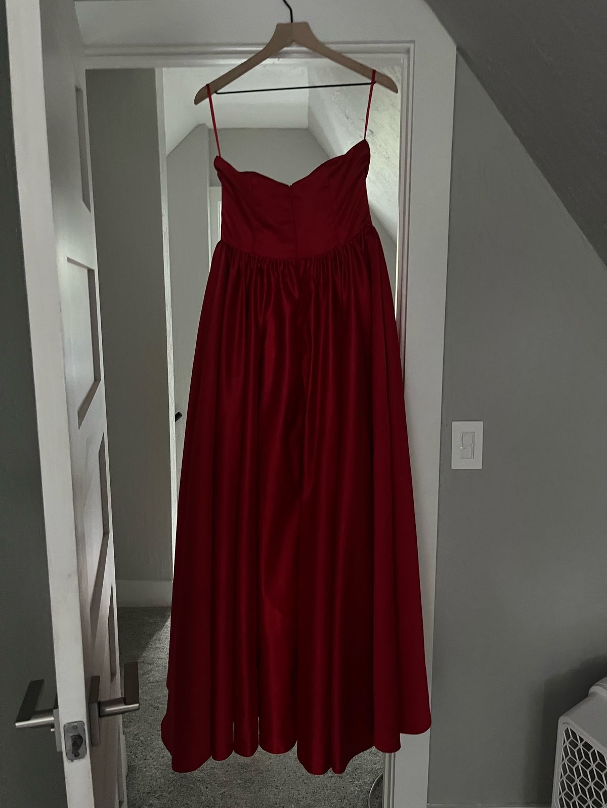 Size 8 Red Ball Gown on Queenly