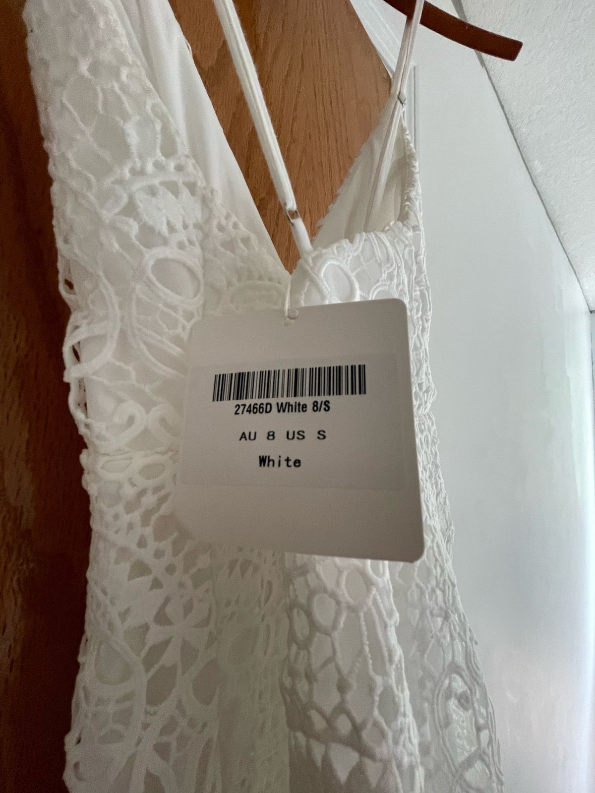 Selfie Leslie Size 4 White Cocktail Dress on Queenly