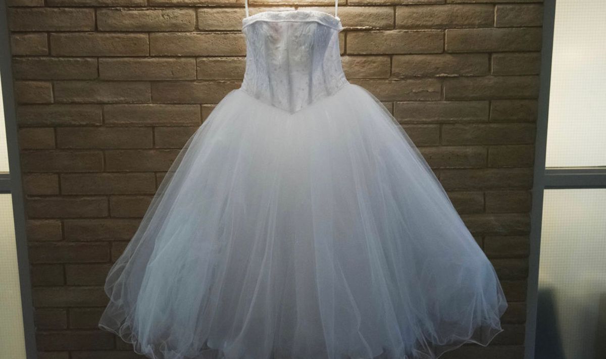 Plus Size 18 Wedding White Ball Gown on Queenly