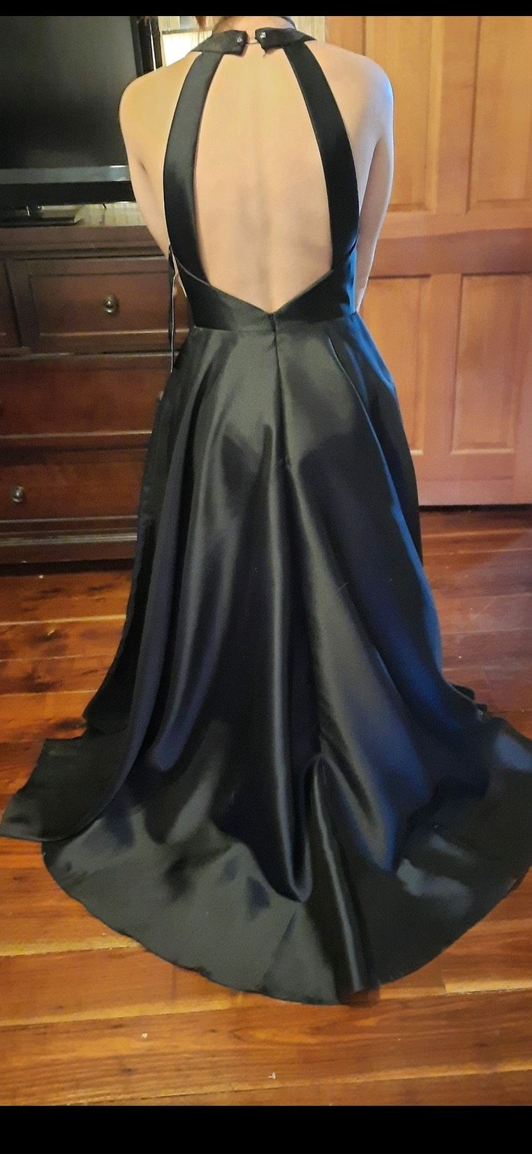 Size 4 Prom Plunge Black Ball Gown on Queenly