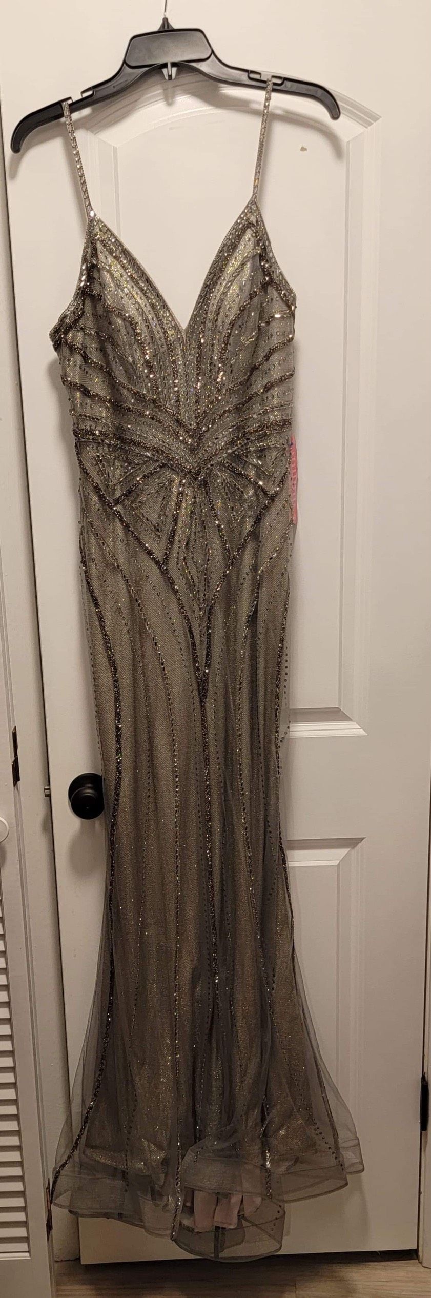 Gianni Bini Size 12 Prom Silver Floor Length Maxi on Queenly