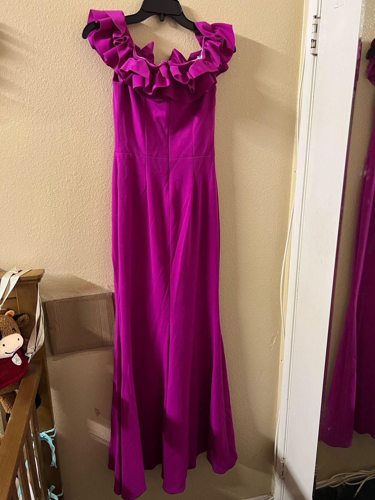 Size 2 Prom Off The Shoulder Hot Pink Floor Length Maxi on Queenly