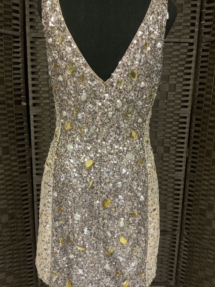Tony Bowls Size 6 Gold Cocktail Dress on Queenly