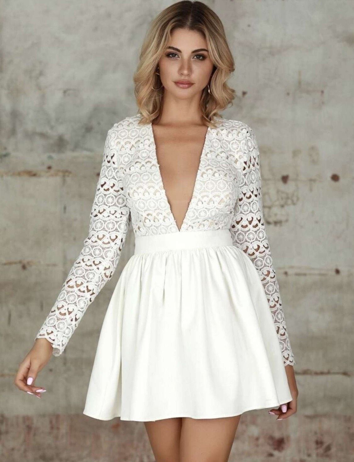 Style -1 Size 4 White Cocktail Dress on Queenly