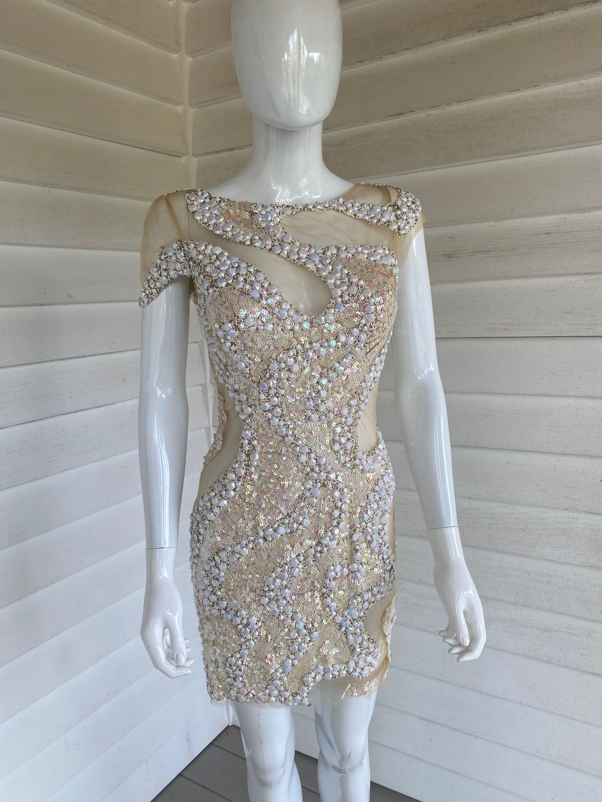 Mac Duggal Size 4 Pageant Sheer Nude Cocktail Dress on Queenly
