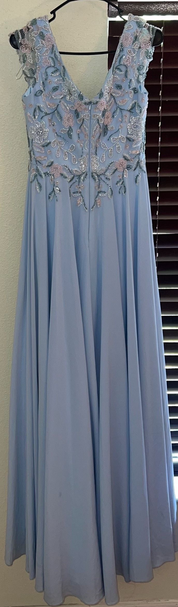 Girls Size 4 Wedding Guest Blue Floor Length Maxi on Queenly