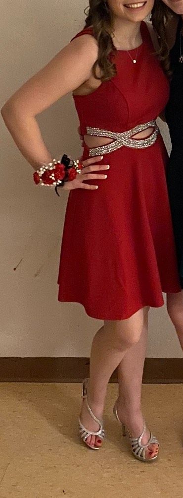 Girls Size 7 Homecoming Red Cocktail Dress on Queenly