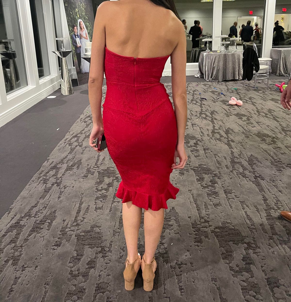 Size 4 Strapless Red Cocktail Dress on Queenly