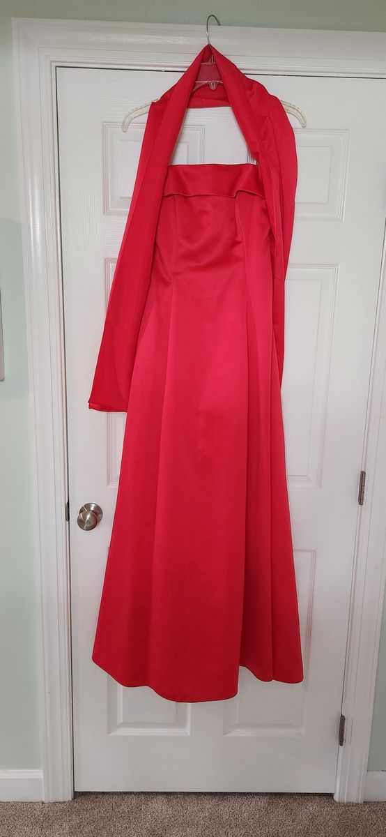 Urban Girl Nights Size 10 Strapless Red Ball Gown on Queenly