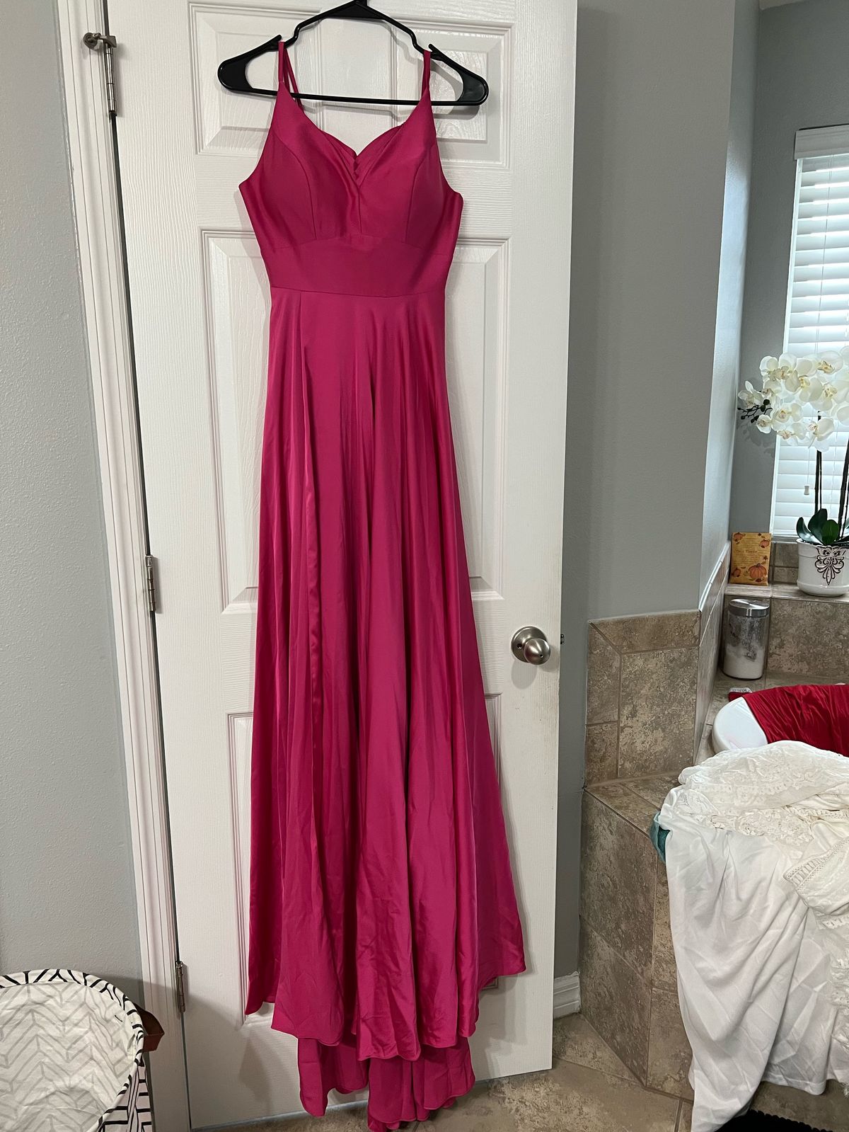 Size 0 Prom Satin Hot Pink Side Slit Dress on Queenly