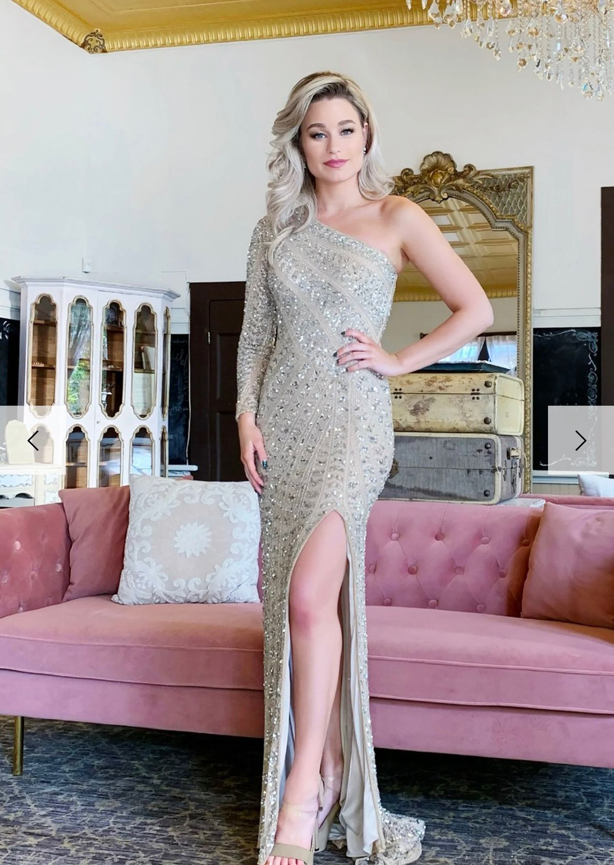 Size 4 Prom Long Sleeve Sequined Navy Nude Side Slit Dress on Queenly