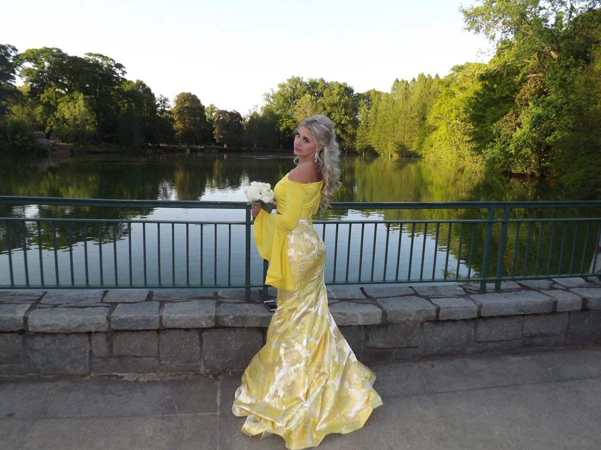 jovan Size 0 Prom Floral Yellow Floor Length Maxi on Queenly