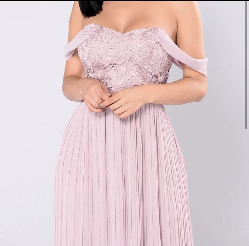 Size 10 Pink Dress With Train on Queenly