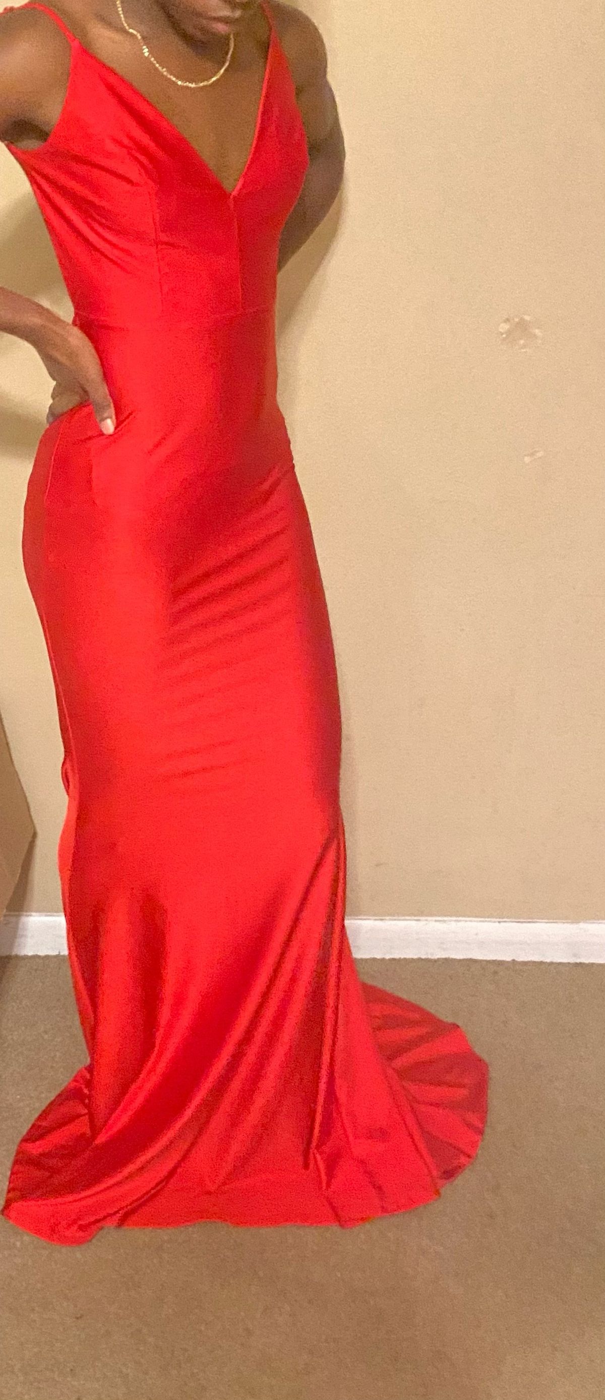 Size 2 Homecoming Red Mermaid Dress on Queenly