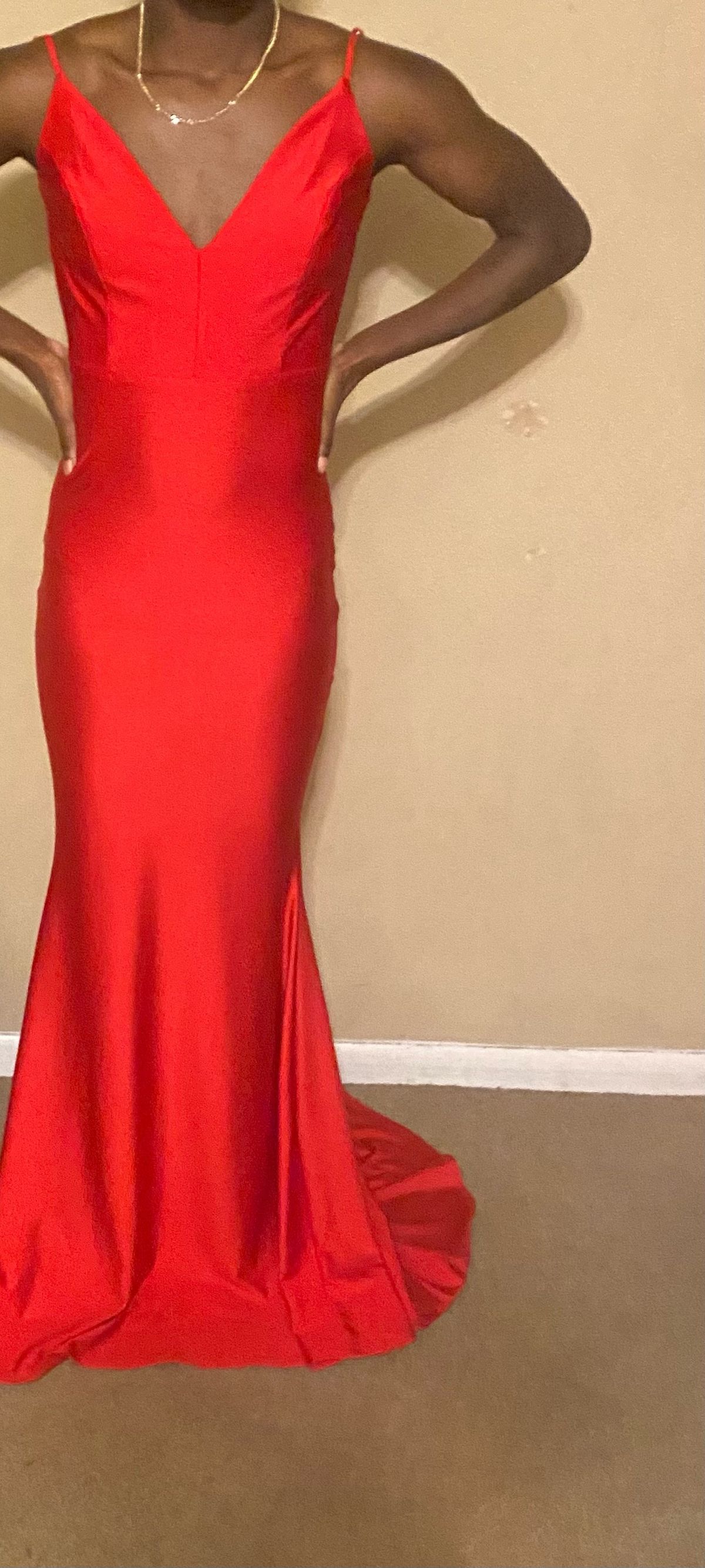 Size 2 Homecoming Red Mermaid Dress on Queenly