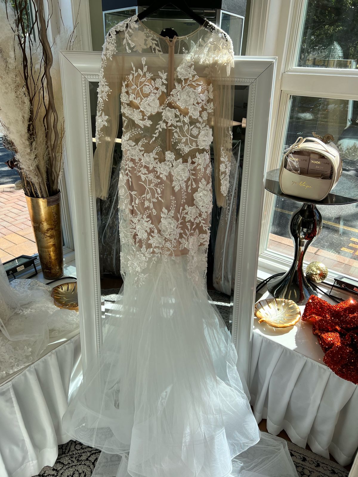 Style 93601 Tarik Ediz Size 10 Wedding Long Sleeve Lace White Mermaid Dress on Queenly
