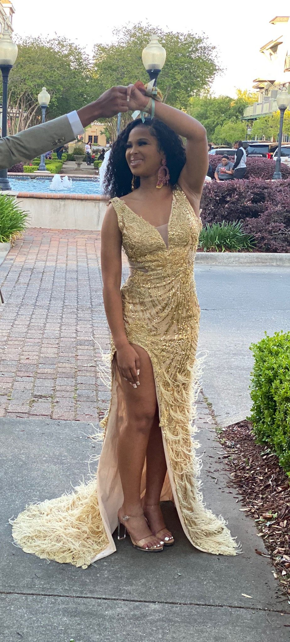 Size 4 Prom Sequined Gold Mermaid Dress on Queenly