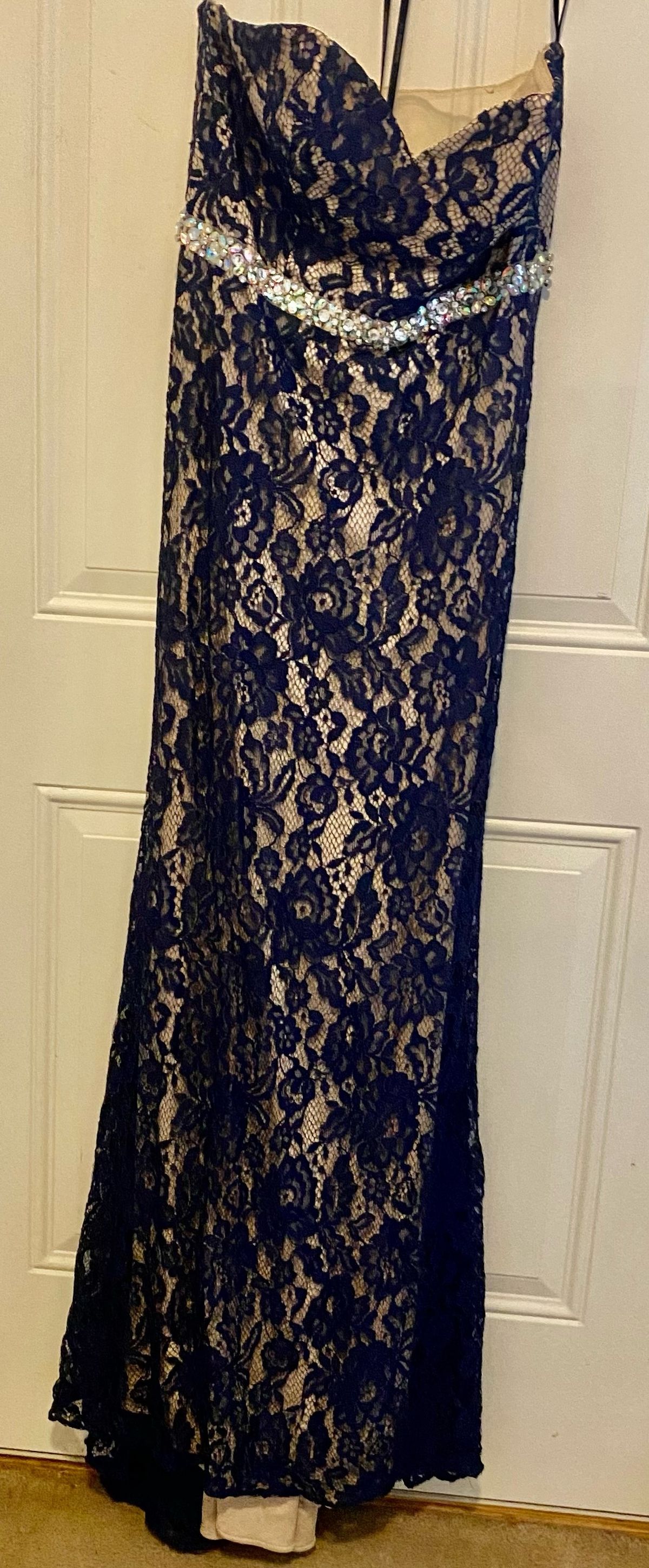 Alyce Paris Size 10 Prom Lace Navy Blue A-line Dress on Queenly