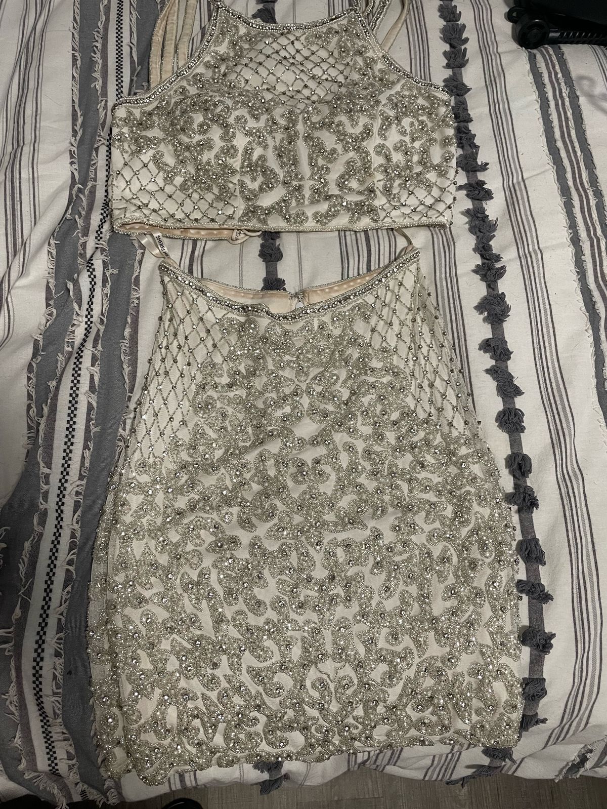 Size 4 White Cocktail Dress on Queenly