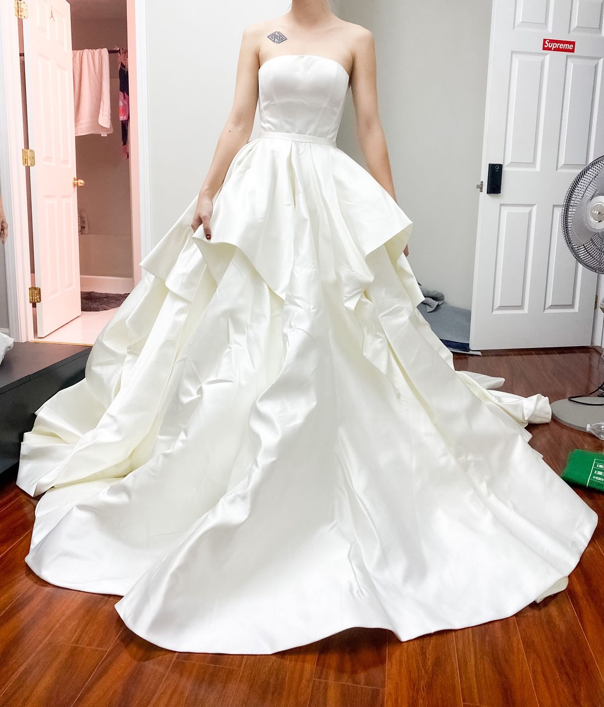Size 0 Wedding Satin White Dress With Train on Queenly