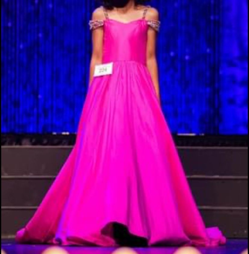 Sherri Hill Girls Size 8 Pageant Off The Shoulder Sequined Hot Pink Ball Gown on Queenly