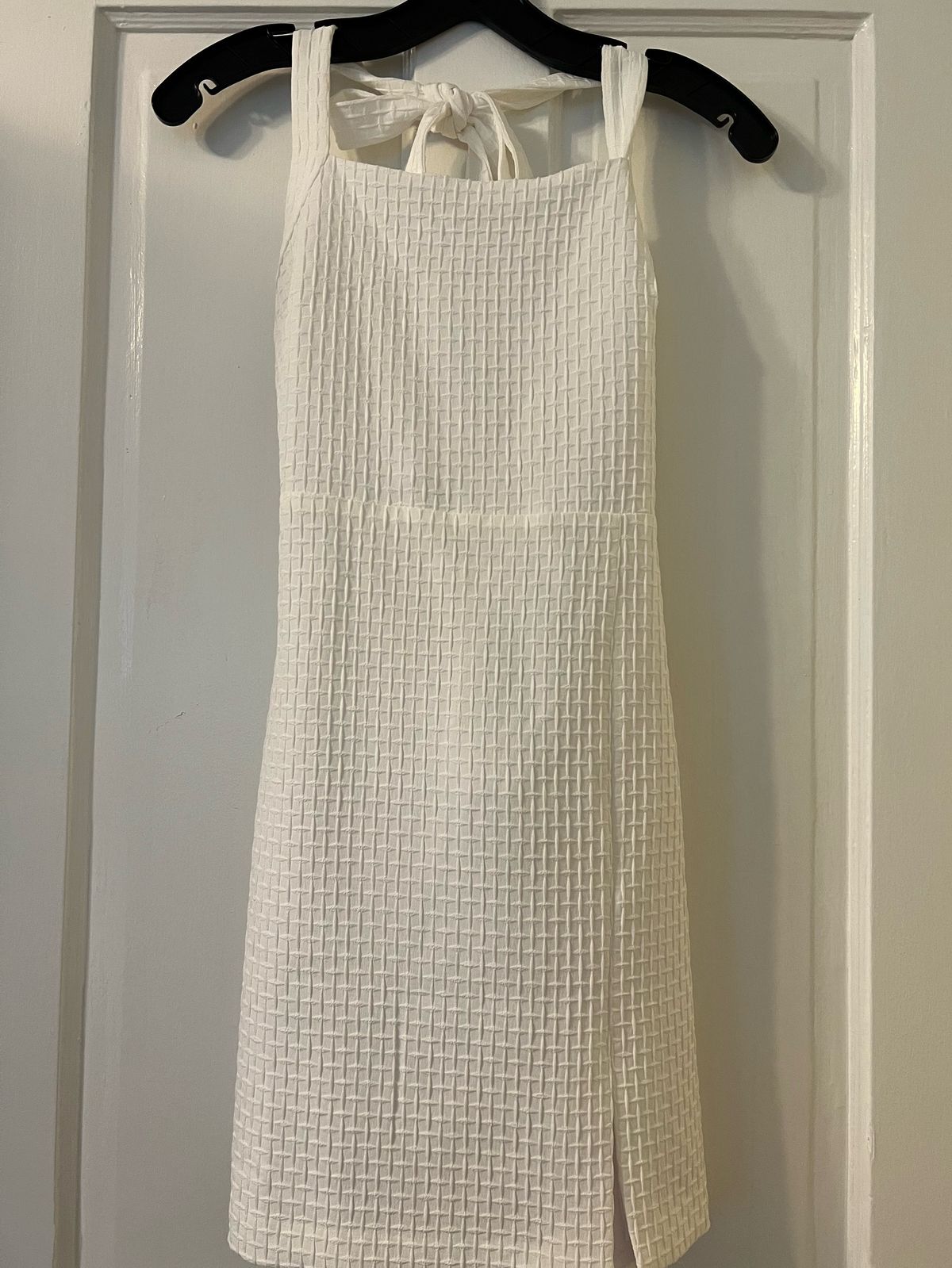 BCBG Generation Size 0 White A-line Dress on Queenly