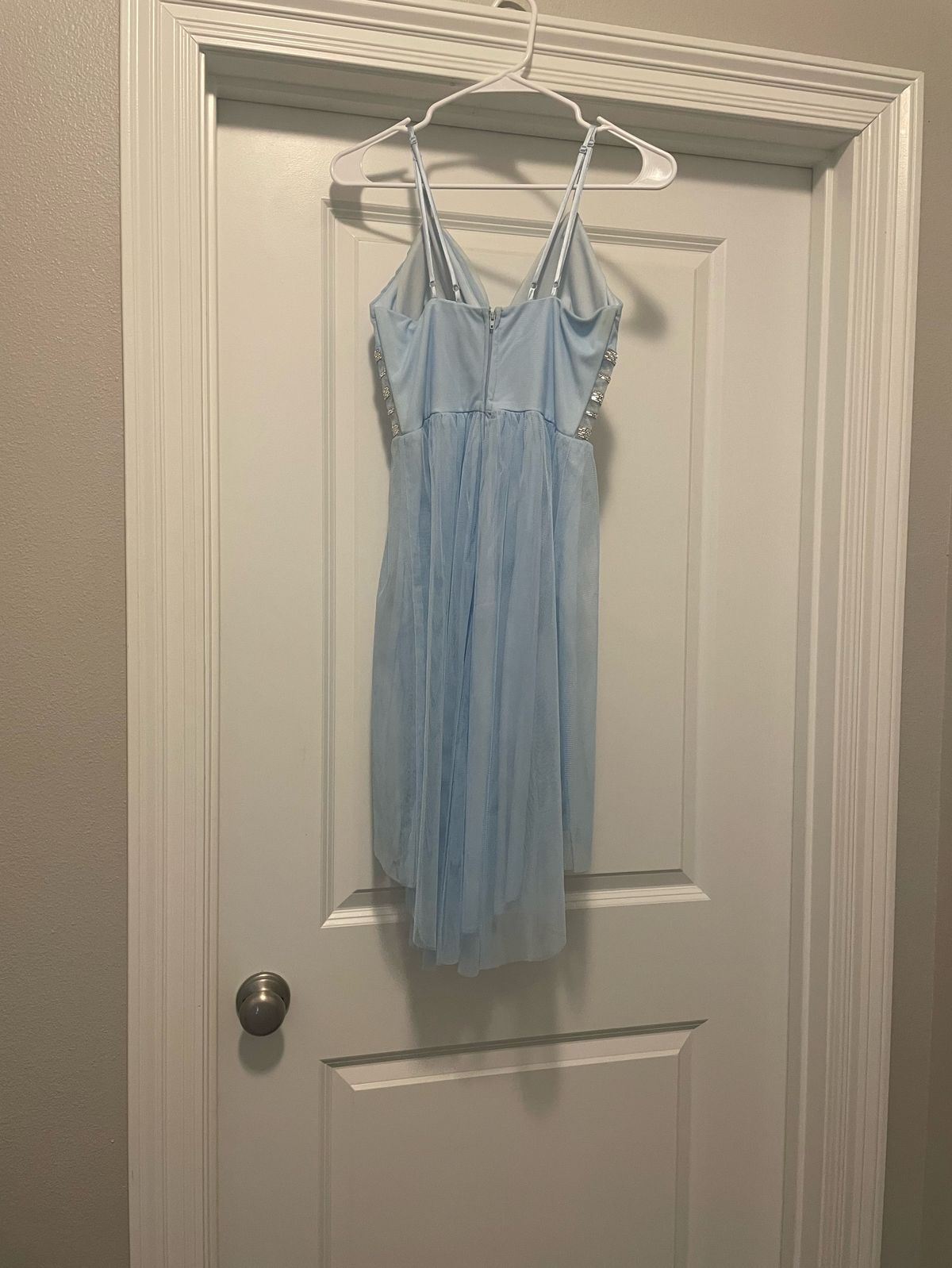 Size 4 Homecoming Sequined Light Blue Cocktail Dress on Queenly