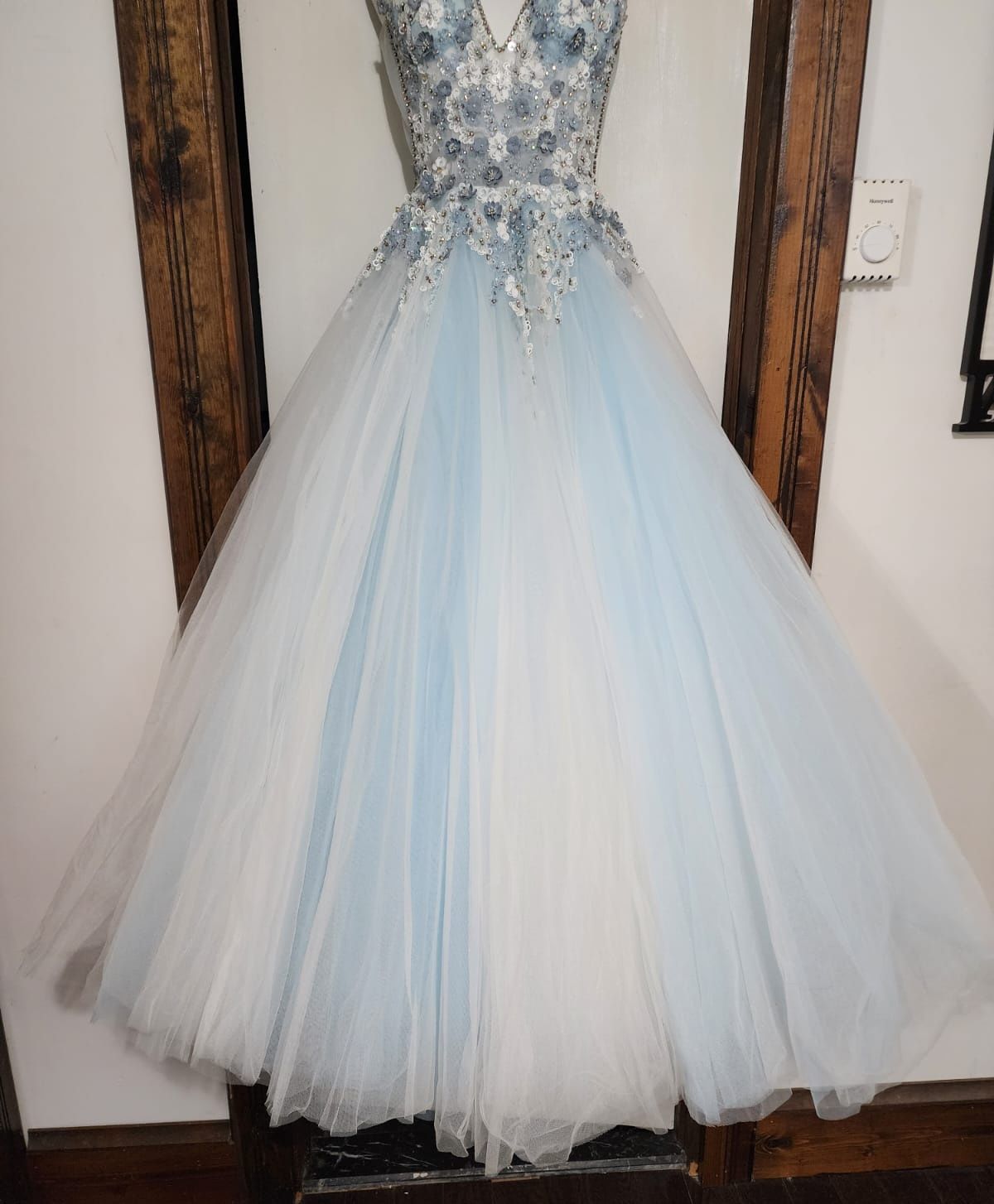 Jovani Size 0 Prom Plunge Lace Light Blue A-line Dress on Queenly