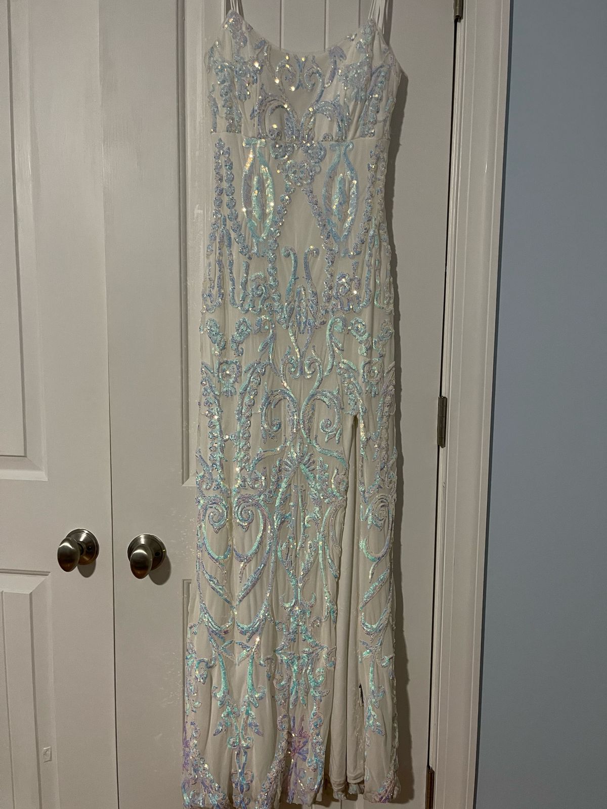 Size 8 Prom Sequined White Floor Length Maxi on Queenly