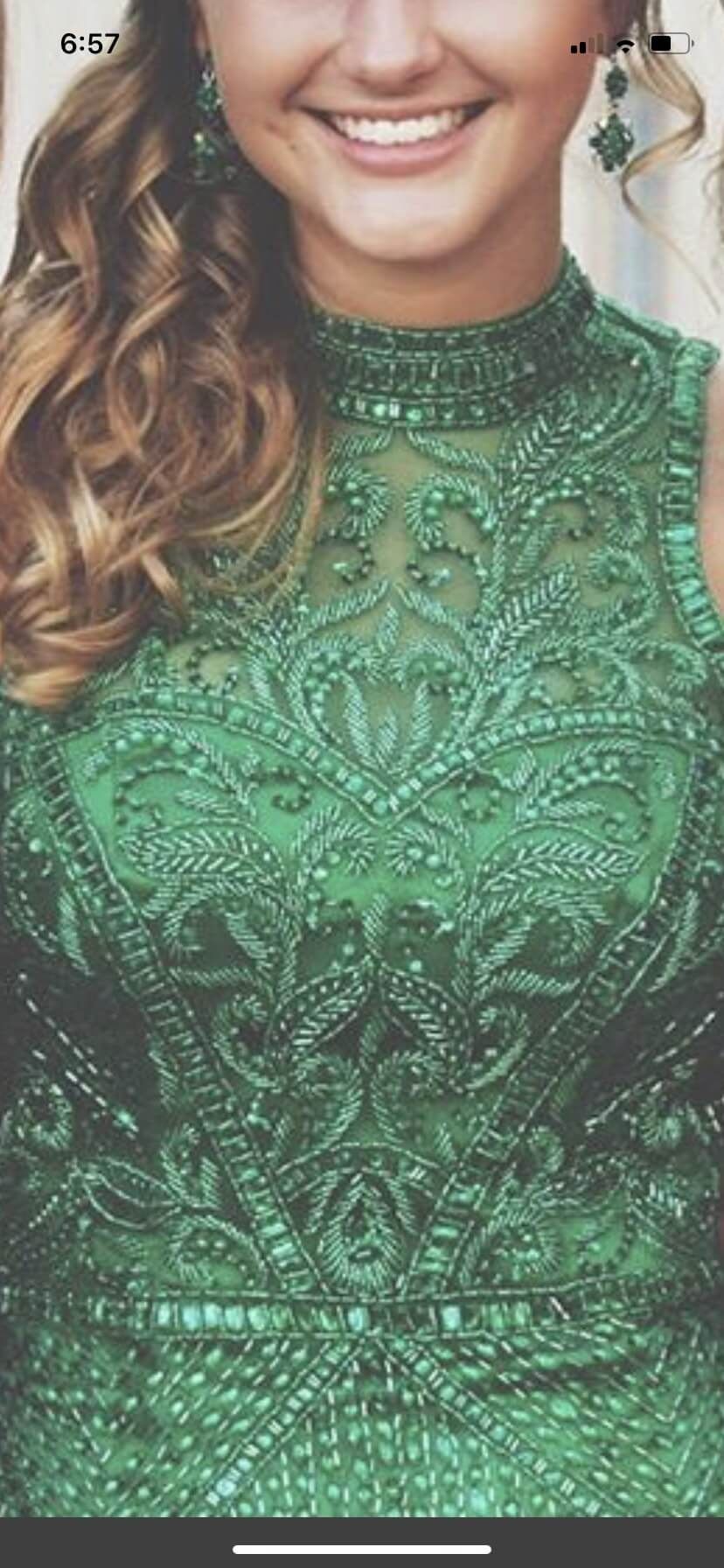 Size 4 Homecoming Green Cocktail Dress on Queenly