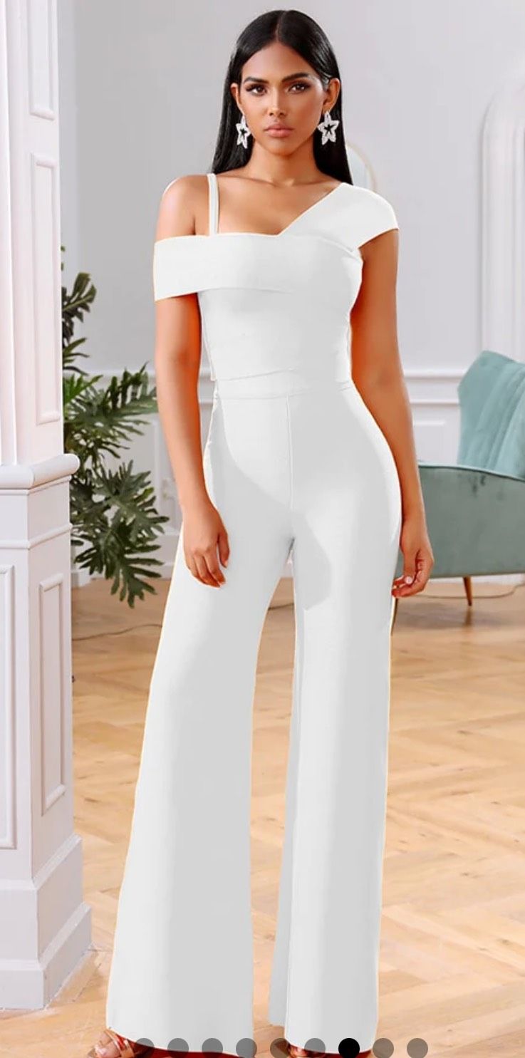 Summen katastrofale Bluebell Size 2 White Formal Jumpsuit on Queenly