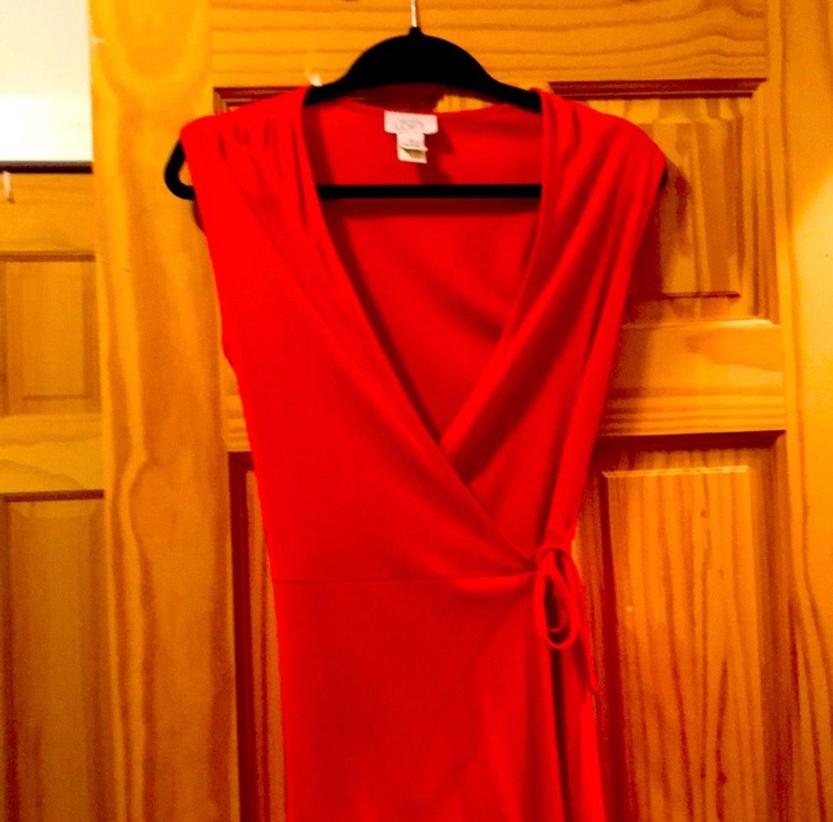 Ann Taylor Size 4 Red Side Slit Dress on Queenly