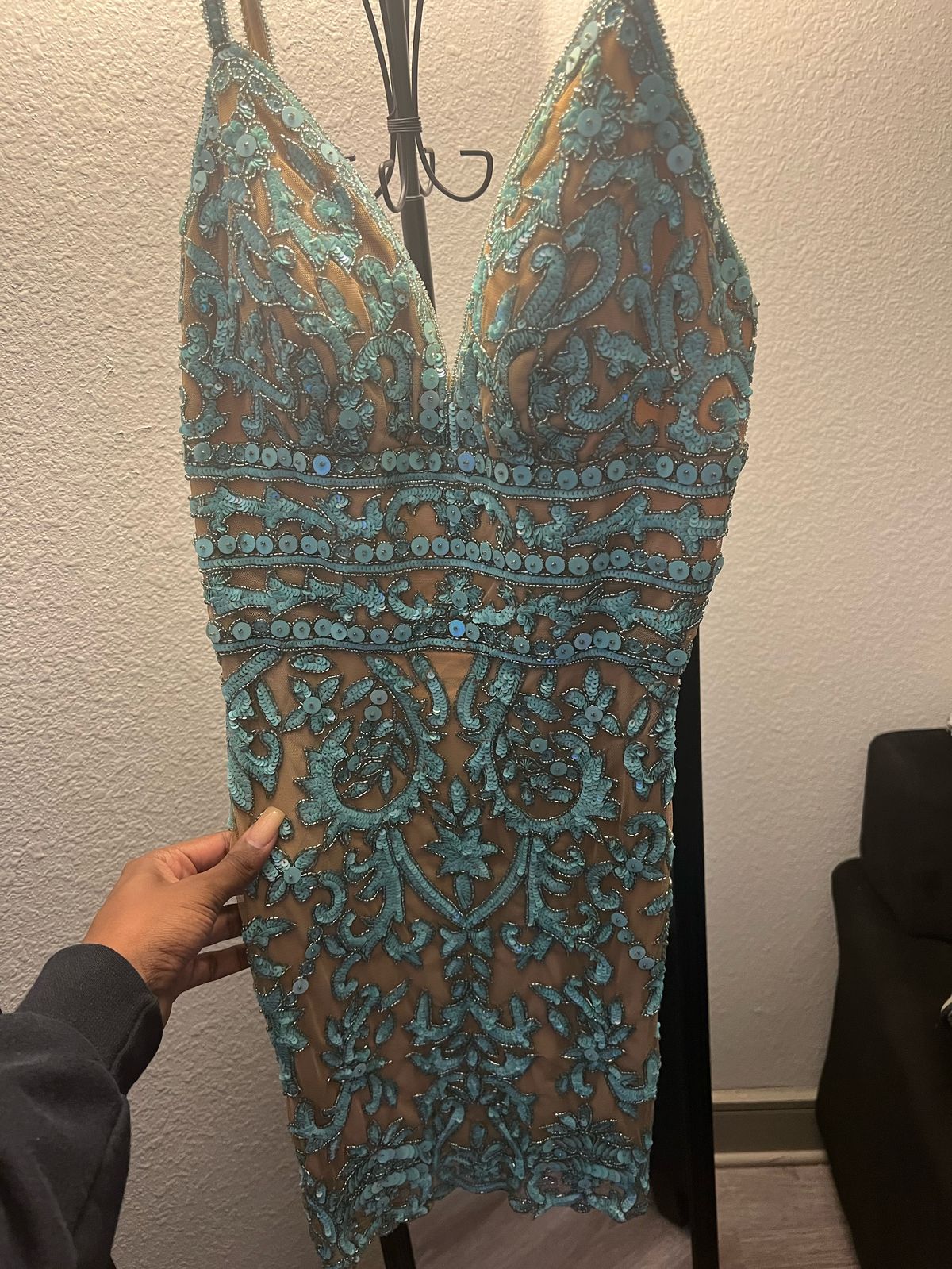 Sherri Hill Size 2 Homecoming Plunge Light Blue Cocktail Dress on Queenly