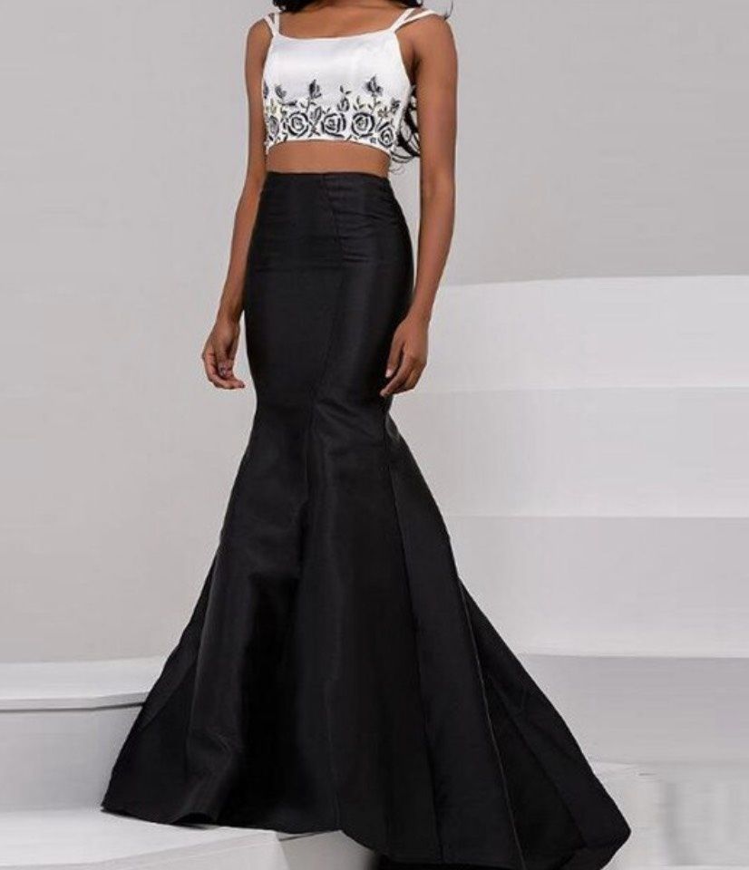 Jovani Size 6 Prom Black Mermaid Dress on Queenly